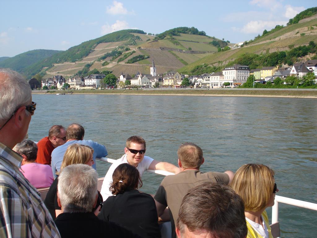 Hotel Gasthof Schuster Und Gaestehaus Rüdesheim am Rhein Exterior foto